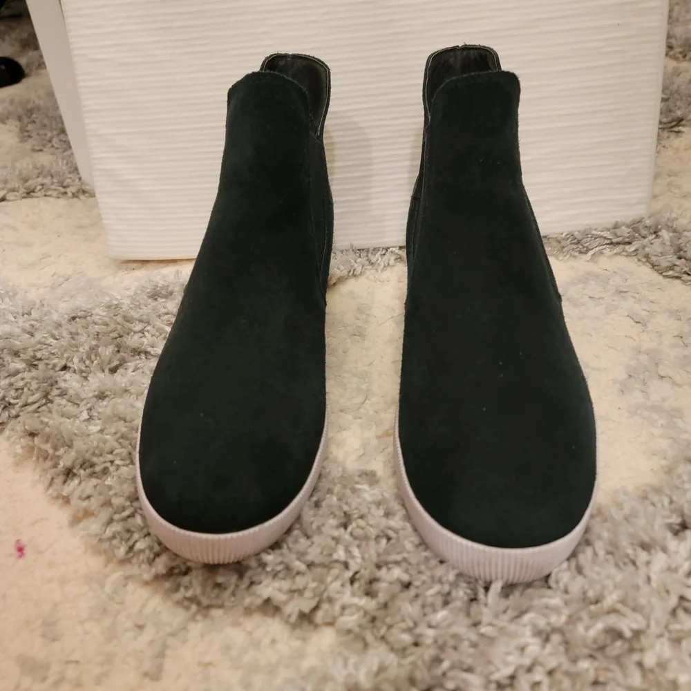 Sorel Dark Green Suede Wedge Slip-On Booties